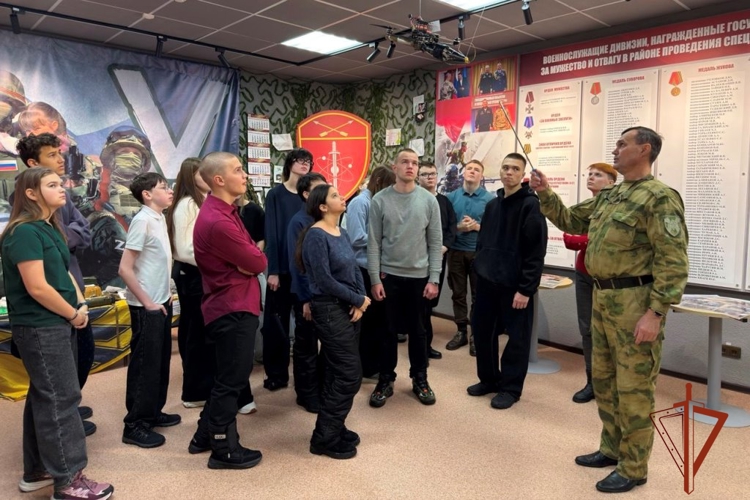 В преддверии юбилея Росгвардии юные жители Томской области посетили уникальный комплекс патриотического воспитания войск правопорядка