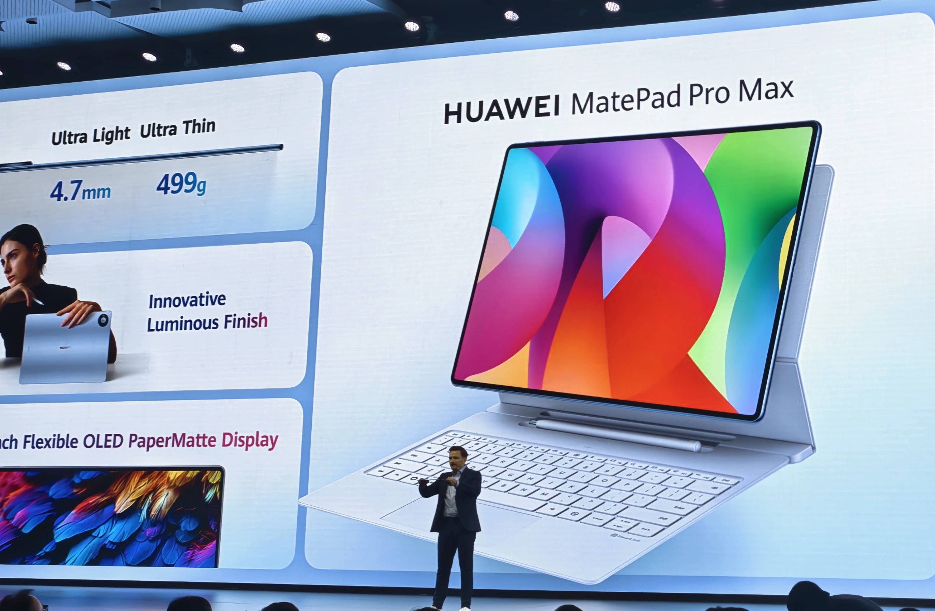 Huawei провела в Бангкоке (Таиланд) глобальную презентацию своих новых устройств. 