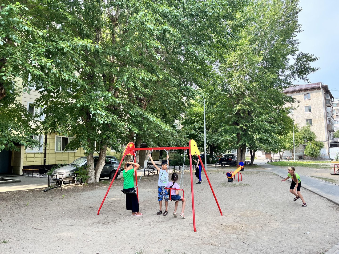 Площадку убирают. Площадку убирают