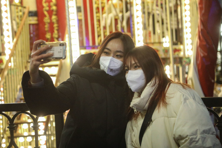 «Турист с Ближнего Востока, может быть, будет один, но привезет и потратит за три дня полмиллиона рублей в Москве. Вместо тех же 10 китайских туристов, которые приедут по какой-то соцпрограмме»