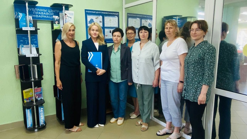 Участники семинара для работников ПЦПИ Шкловского района