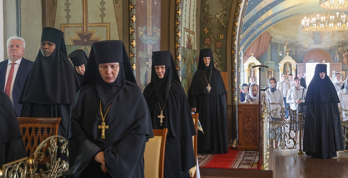 Храм на Зачатьевском переулке