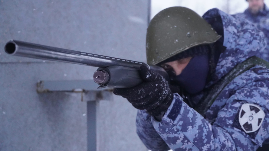 За неделю жители НАО передали в Росгвардию 10 ружей для борьбы с беспилотниками в зоне СВО