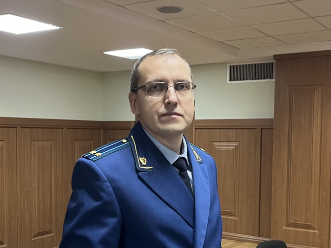 Андрей Андронов доводы апелляционной жалобы не поддержал: «Считаю, что основания для избрания Черкасину меры пресечения в виде содержания под стражей имеются, в решении суда они приведены. Его подозревают в особо тяжком преступлении»