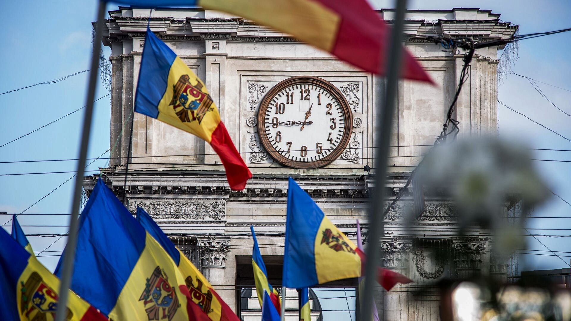 Молдавия усиливает давление на Приднестровье, считает депутат Сафонов