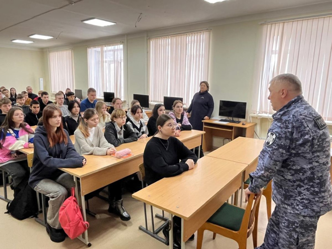 На Южном Урале росгвардейцы приняли участие в мероприятиях, приуроченных ко Дню Конституции Российской Федерации