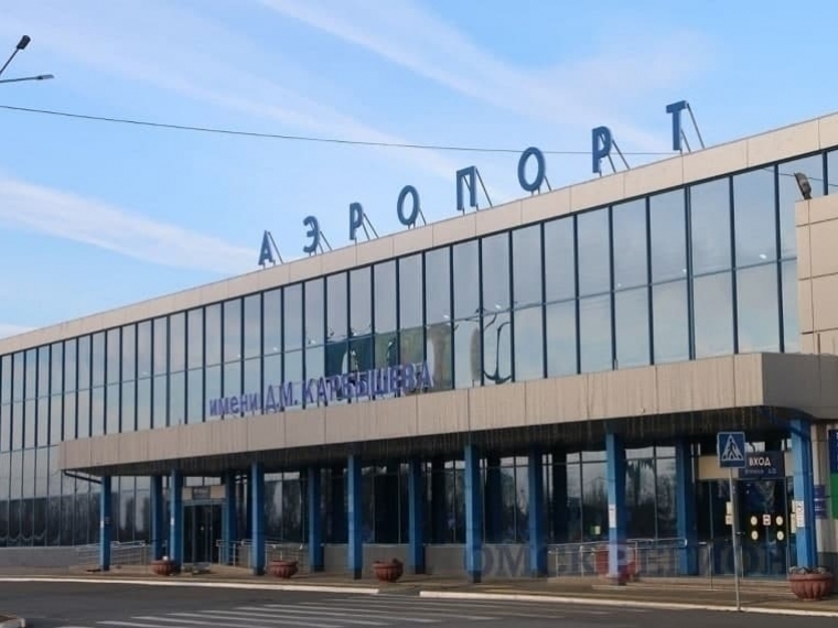 Омский аэропорт предупредил о новых правилах использования пауэрбанков на борту