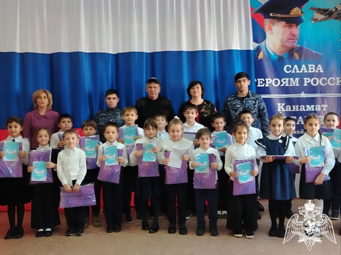 Росгвардейцы Карачаево-Черкесии приняли участие в патриотическом мероприятии 