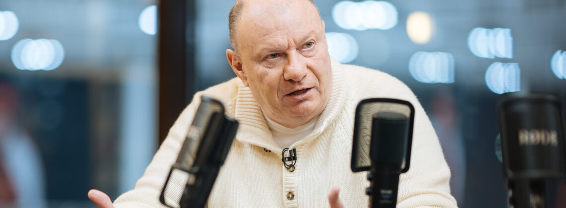 Владимир Потанин стал гостем подкаста «Вне формата» и рассказал о развитии хоккея в России