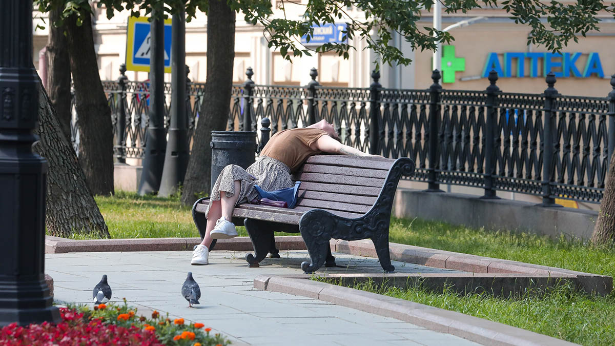 начало лета в москве