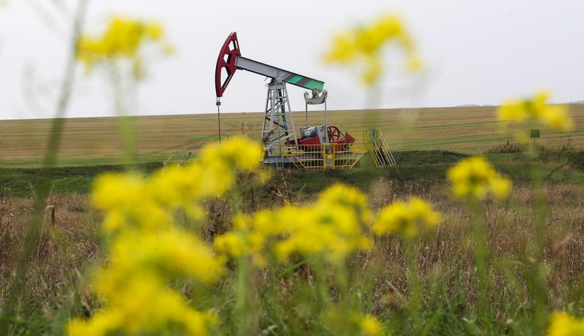 МЭР понизило прогноз добычи нефти в России в 2026 году. Комментарий ИнфоТЭК