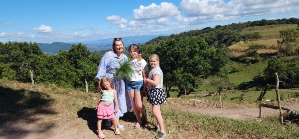 Здравствуй, Россия! Подростки с русскими корнями мечтают побывать на исторической родине 