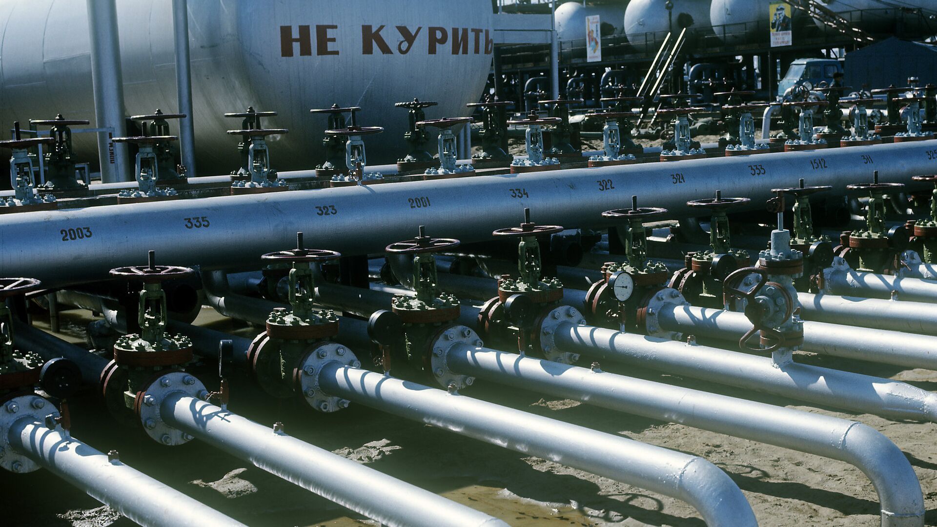 Нефтеперекачивающая станция, архивное фото - Sputnik Казахстан, 1920, 05.03.2024