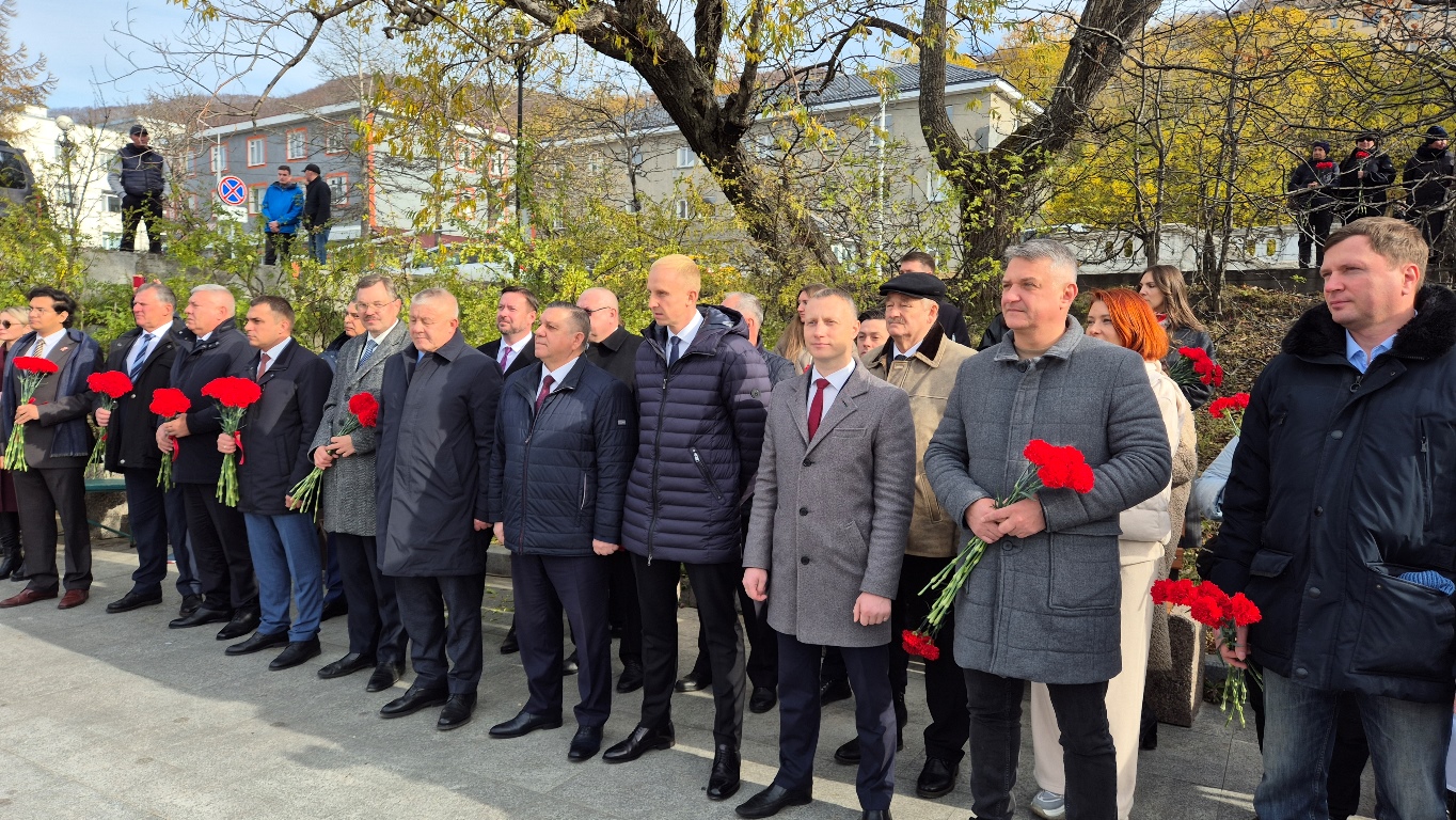 В Петропавловске-Камчатском начались торжественные мероприятия в честь Дня рождения города
