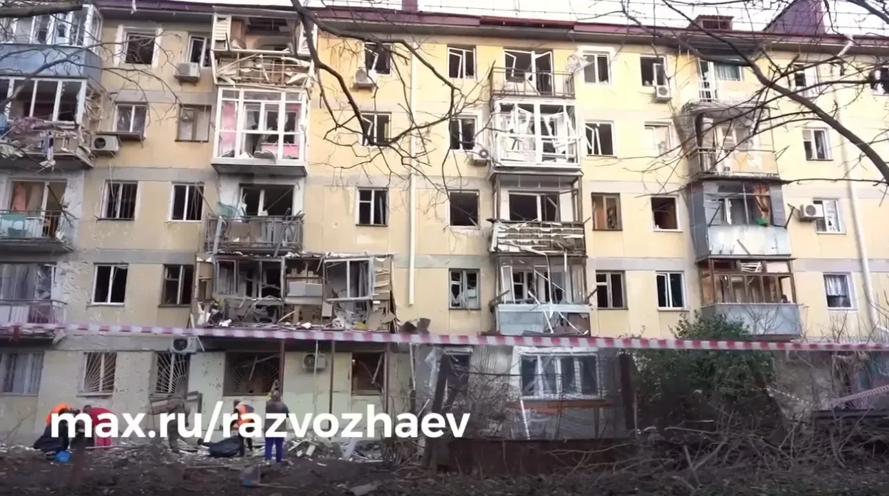 В Севастополе направили более 17 миллионов на восстановление домов после атак ВСУ></div><div class=