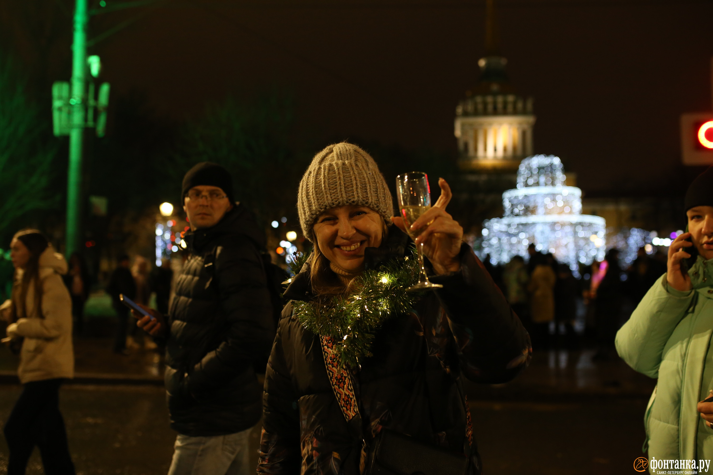 Встречаем новый год. События в петербурге. Мероприятия в спб на эти выходные. Интересные места в санкт петербурге 2022. Культурно-массовые мероприятия.