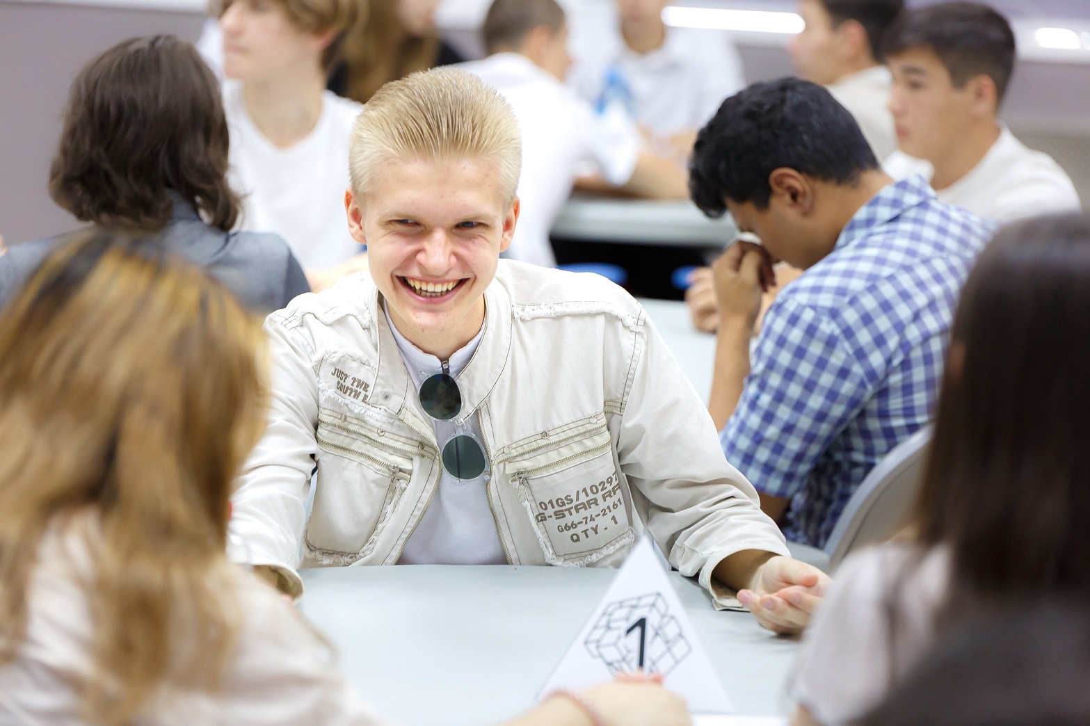 Общество умных. Карьера с коллективом. Общество умных. Общество умных. Самый умный мужчина.