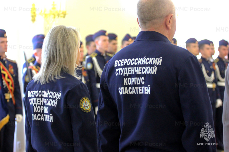 Копия Знамени Победы вручена колледжу государственной и муниципальной службы