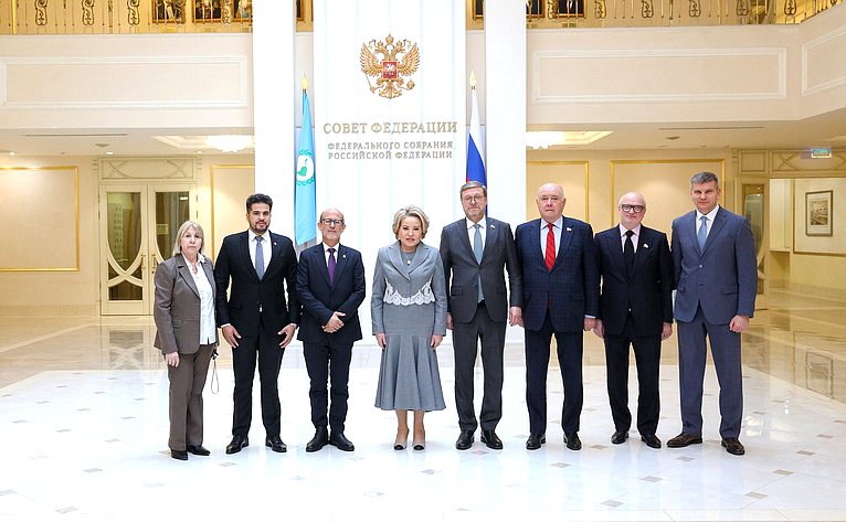 Валентина Матвиенко провела встречу с Председателем Парламента стран Латинской Америки и Карибского бассейна (ПАРЛАТИНО) Роландо Мигелем Гонсалесом Патрисио