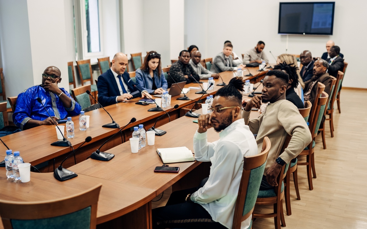 Создавая будущее вместе: ЛЭТИ объединит российских и советских выпускников стран Африки в Танзании