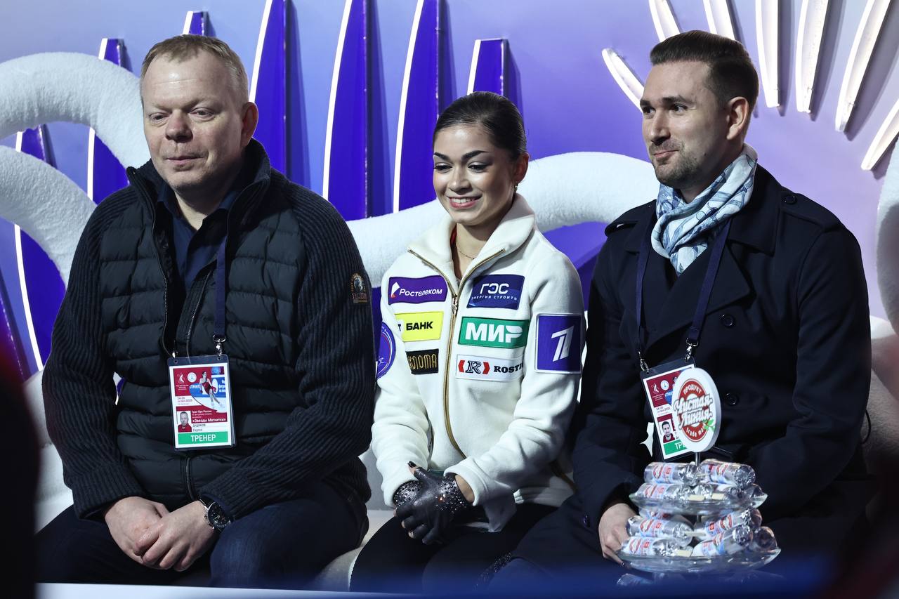 Идеальные фото российских фигуристок: стартовал Гран-при «Звезды Магнитки»