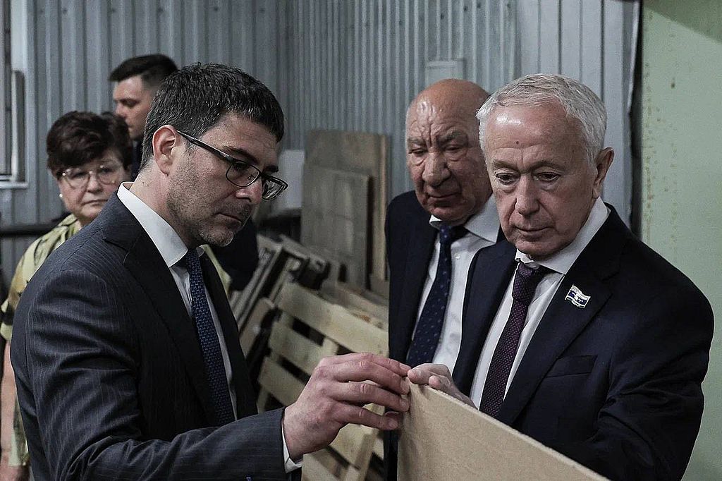 Экскурсия по предприятию