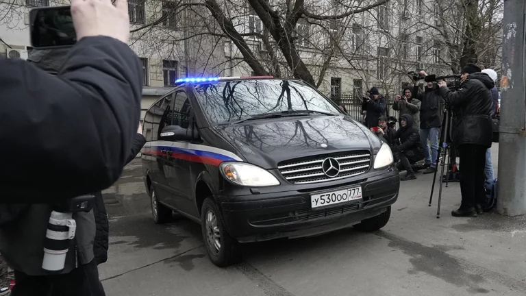 WSJ: российские силовики вели слежку за журналистом Гершковичем до задержания в Екатеринбурге