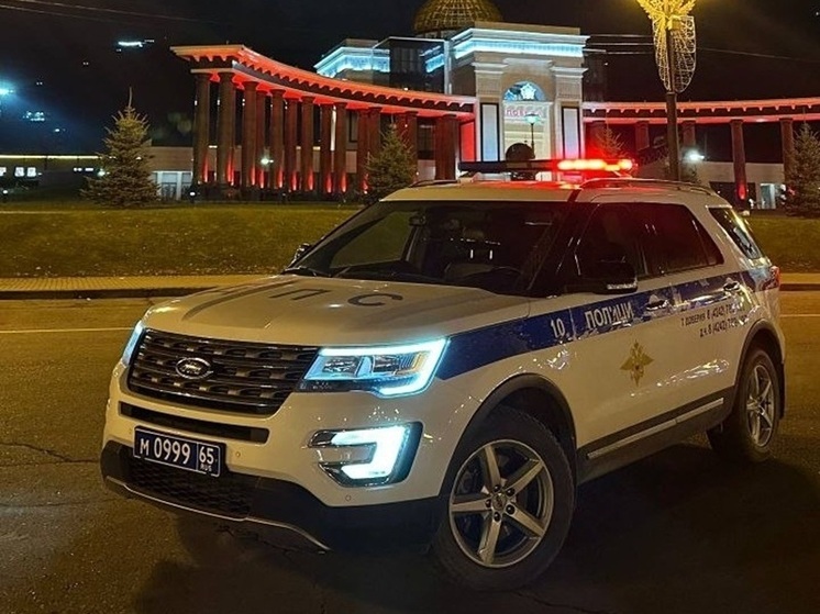 18 автомобилей эвакуированы на штрафстоянку в Сахалинской области за сутки