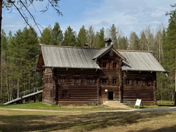 От старого амбара до северного сияния: красота Русского Севера на фотоснимках 