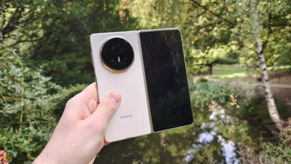 Honor Magic V6