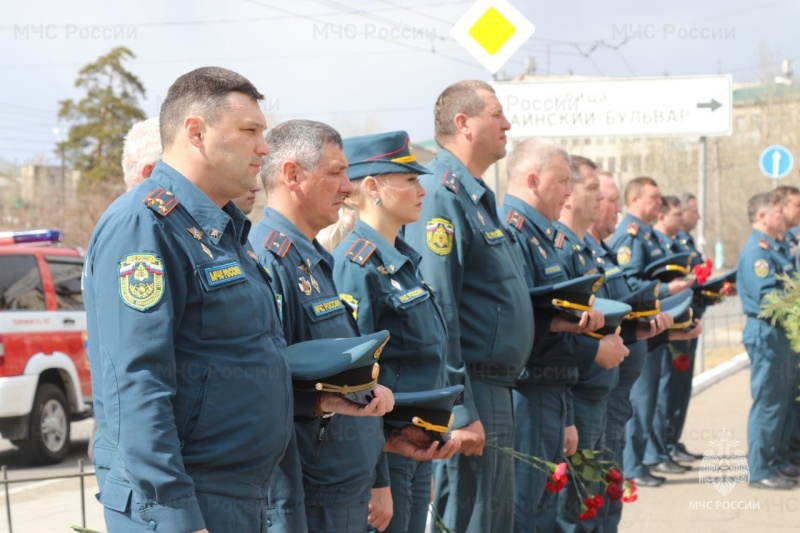 Забайкальские огнеборцы почтили память товарищей, погибших при исполнении служебного долга