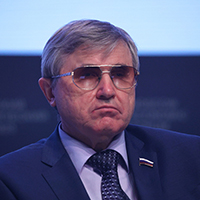 Олег Смолин — доктор философских наук, академик Российской академии образования, первый заместитель председателя комитета Госдумы по образованию и науке