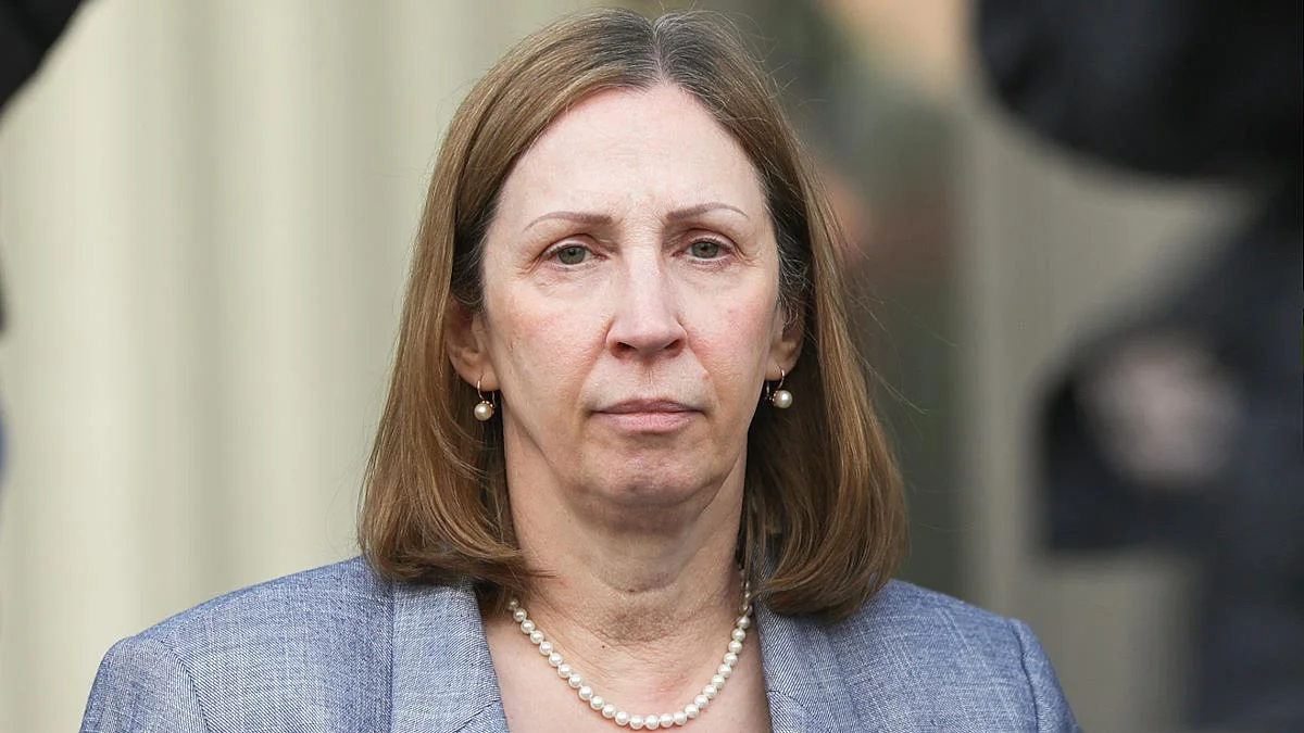 Линн Трейси