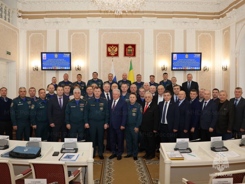 В Пензе подвели итоги работы РСЧС в Приволжском Федеральном округе за 2025 год