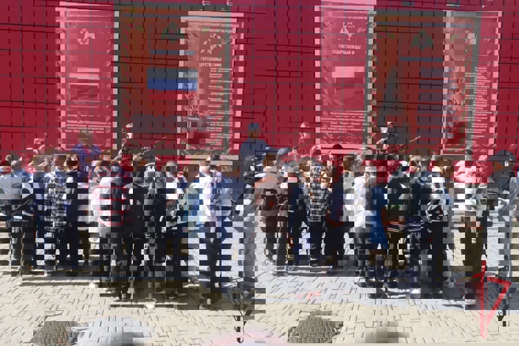 Школьники Владивостока познакомились со службой в Росгвардии