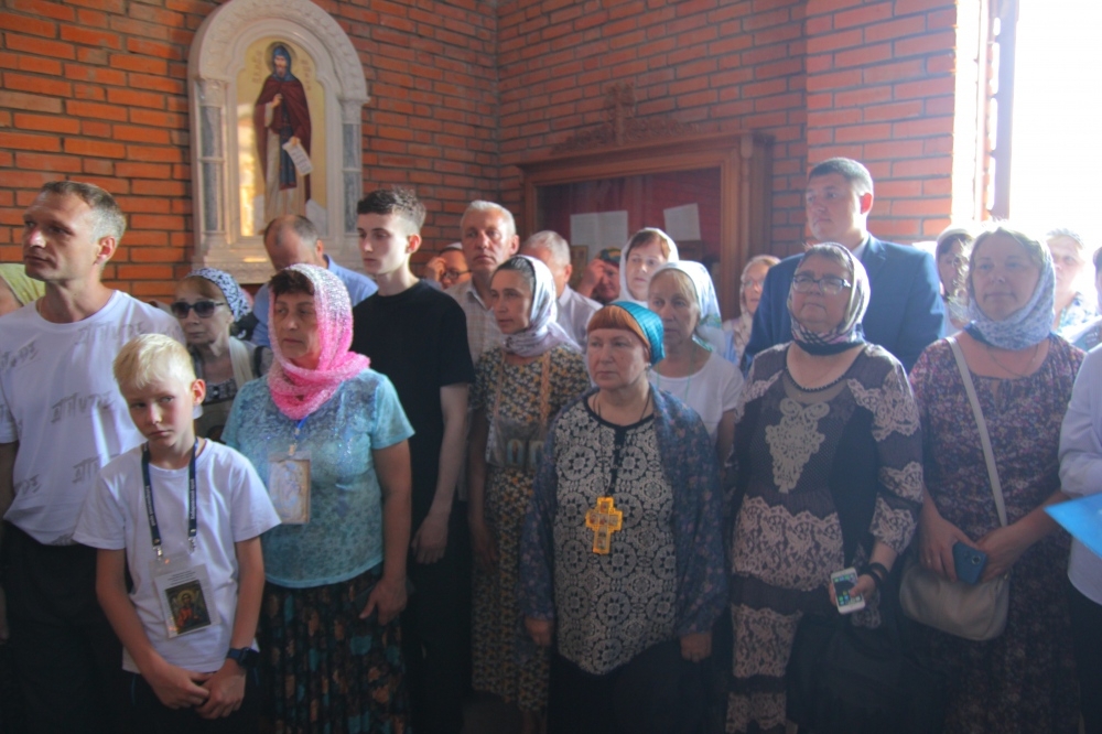 Верующие Хабаровска совершили водный крестный ход в приграничную часовню
