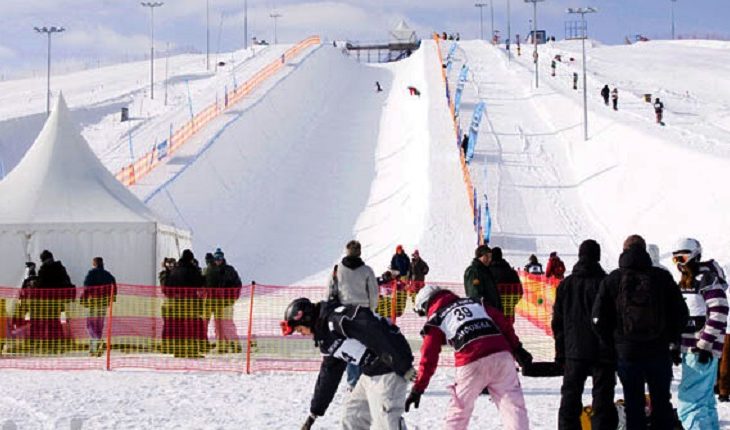 новопеределкино горнолыжный комплекс. горнолыжный склон новопеределкино. горнолыжный спуск новопеределкино. новопеределкино горнолыжный.