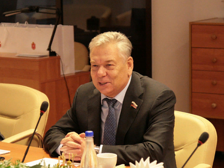 Николай Воробьёв встретился с председателями Тульской облдумы предыдущих созывов