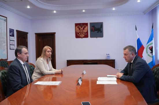 Губернатор встретился с исполняющим обязанности мэра Тайшетского района Михаилом Малиновским