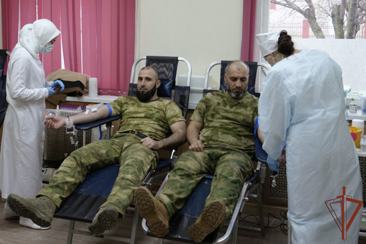 Росгвардейцы пополнили банк крови медучреждений Чеченской республики
