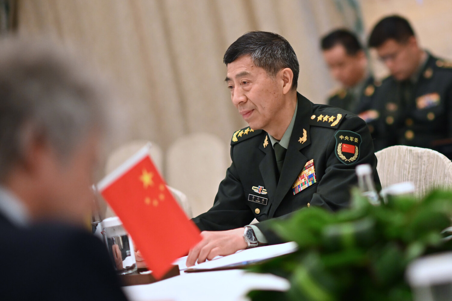 Китай выступает против эксклюзивных военных союзов - глава МО КНР