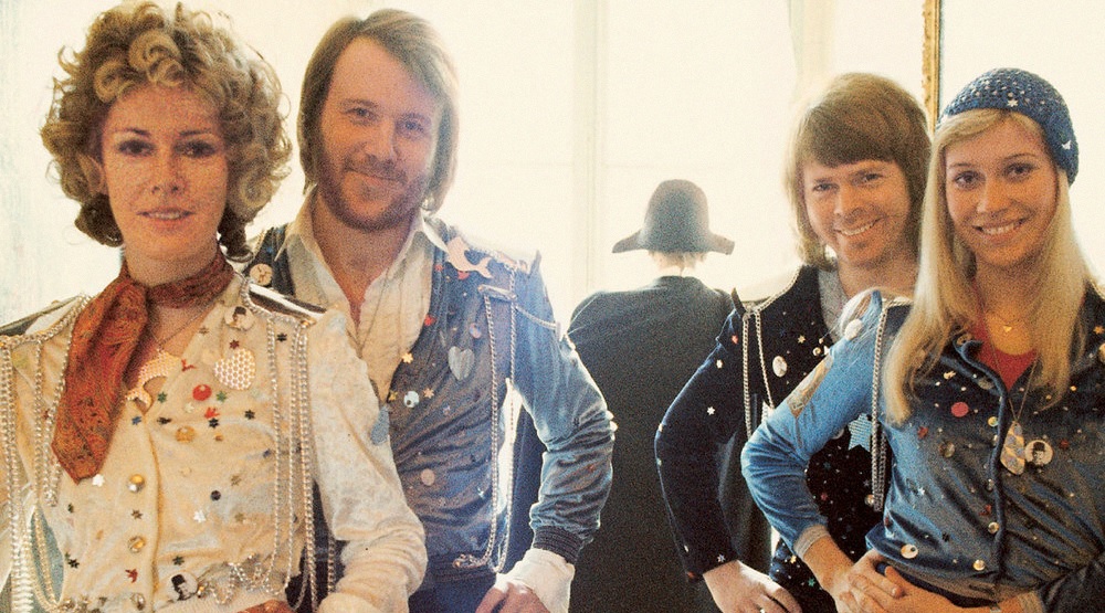 ABBA на обложке альбома «Waterloo» (1974)