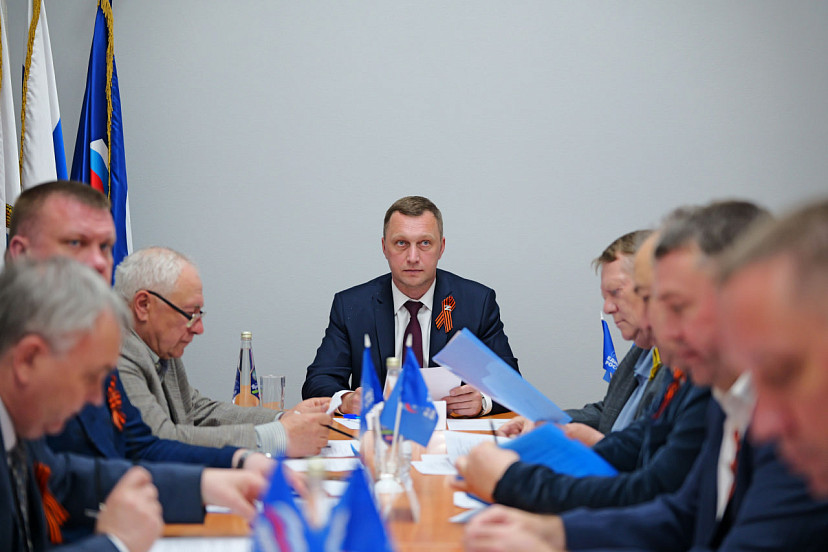Озвучены кандидатуры на должности глав Воскресенского района и Самойловки
