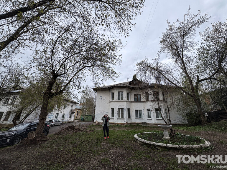 Тихий двор на улице Кузнецова в Томске может оказаться под угрозой запустения