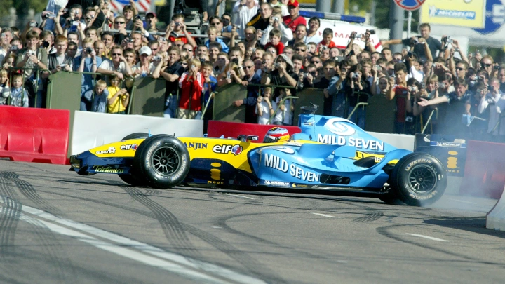 Связанный с первыми успехами звёзд Формулы-1 болид Lotus 81 ищет нового владельца