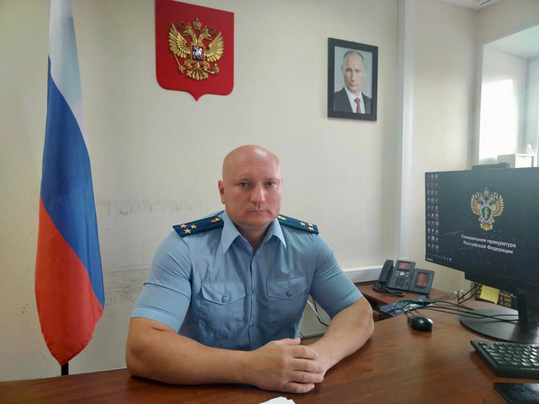 Денис Семенов проходит службу в прокуратуре с 2008 года