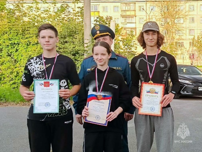 Юные спортсмены Магнитогорска покоряли учебную башню