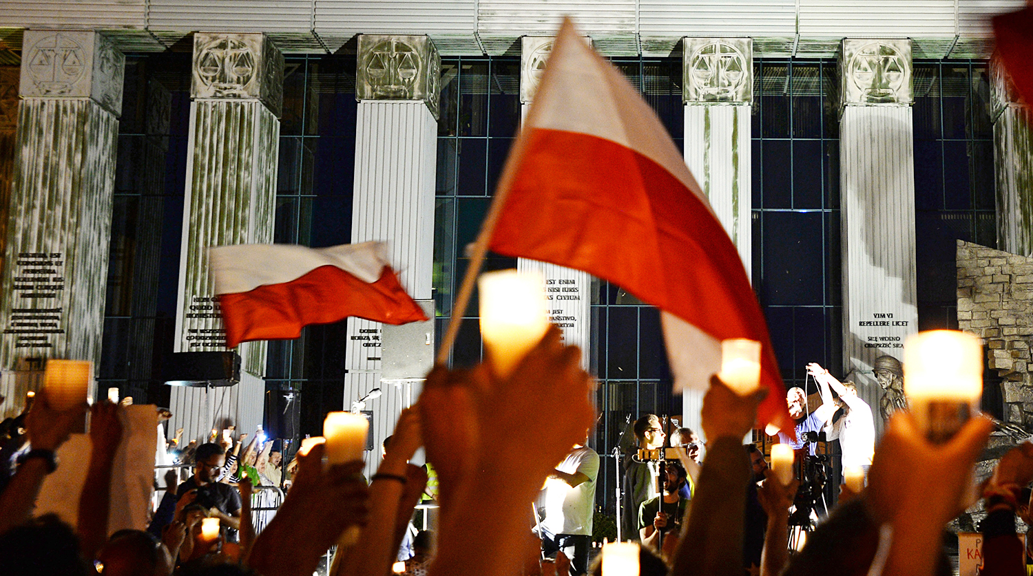 Национальное собрание Польши. Протесты в Польше.