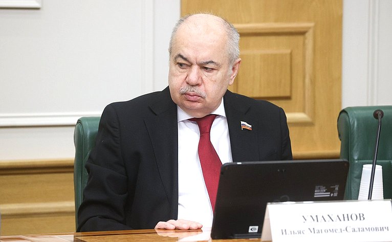 Ильяс Умаханов