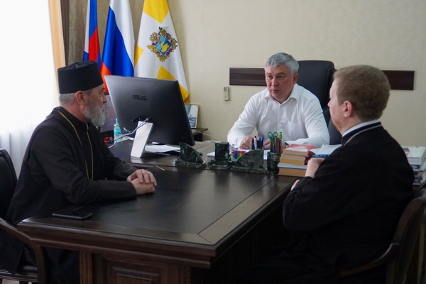Анзор Ирисханов провел рабочую встречу по вопросам организации работы с верующими